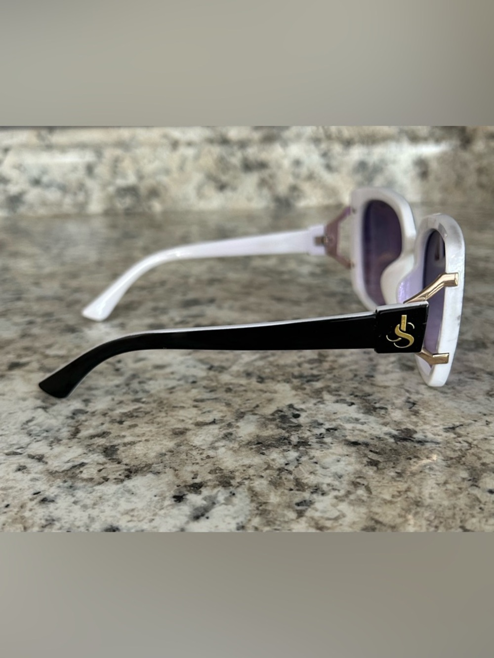 Jessica Simpson Oversized Square Sunglasses White Black Gold JS Logo Purple Tint - Picture 8 of 13